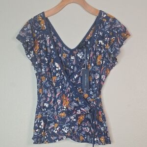 Lucky Brand V Neck  Floral Short Sleeve Top - Navy Size Xs Nwt.